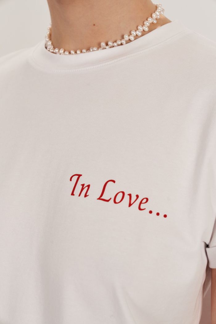 SEVEN LAB - Футболка в белом цвете с  надписью «In Love..»