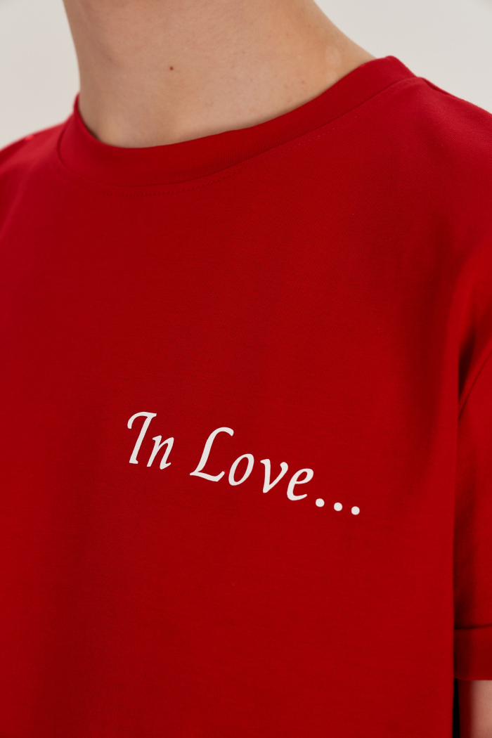 SEVEN LAB - Футболка в красном цвете с надписью «In Love...»