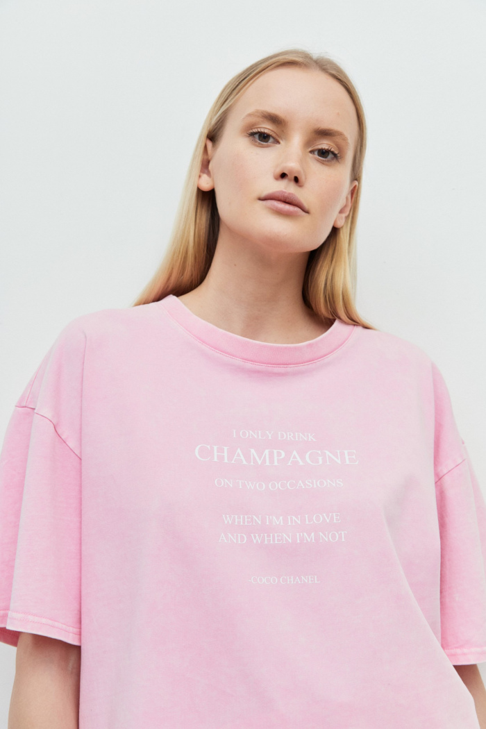 SEVEN LAB - Футболка варенка в розовом цвете с надписью «I only drink champagne...»