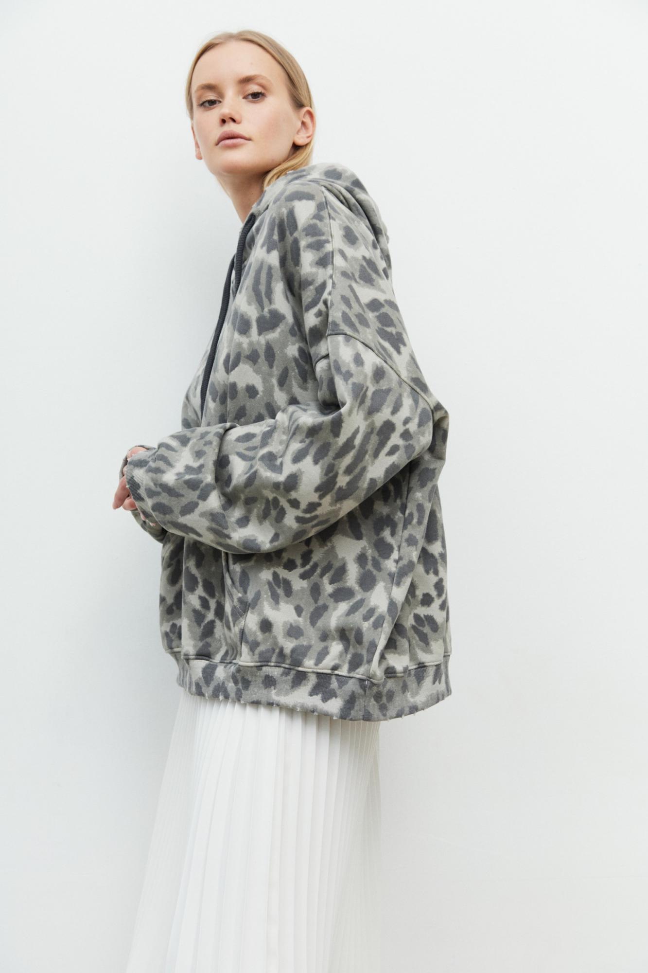 Seven Lab - Худи оверсайз с леопардовым принтом в сером цвете