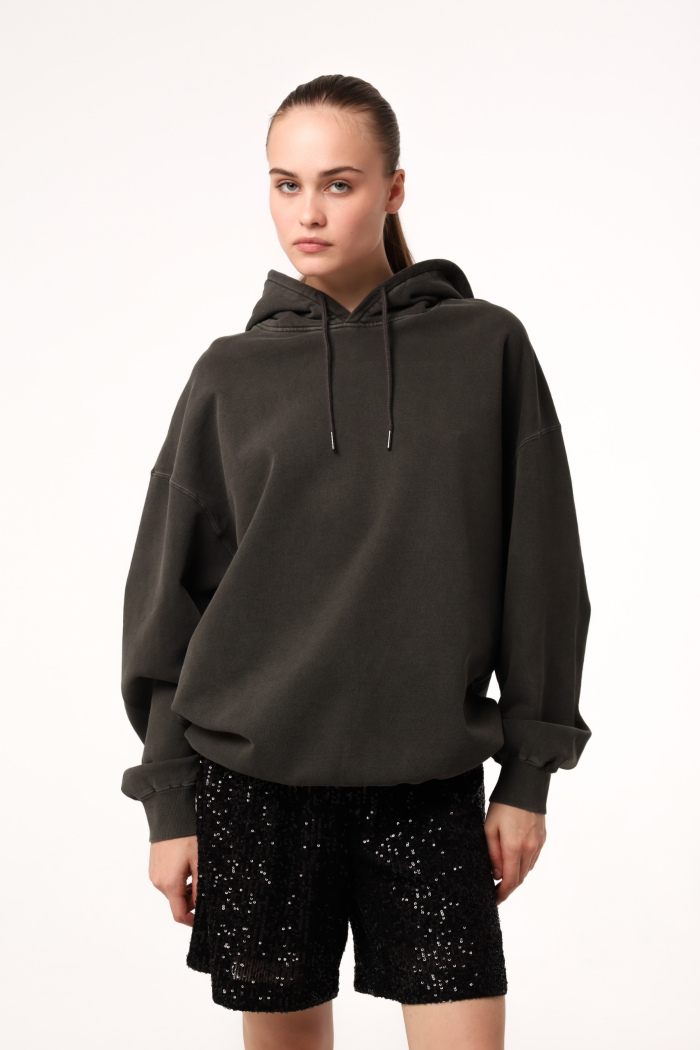 Seven Lab - Худи оверсайз серого цвета с надписью из черных страз