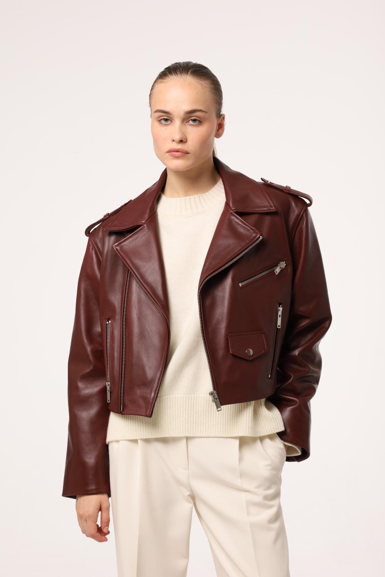 Seven Lab - Куртка-косуха укороченная в цвете бордо