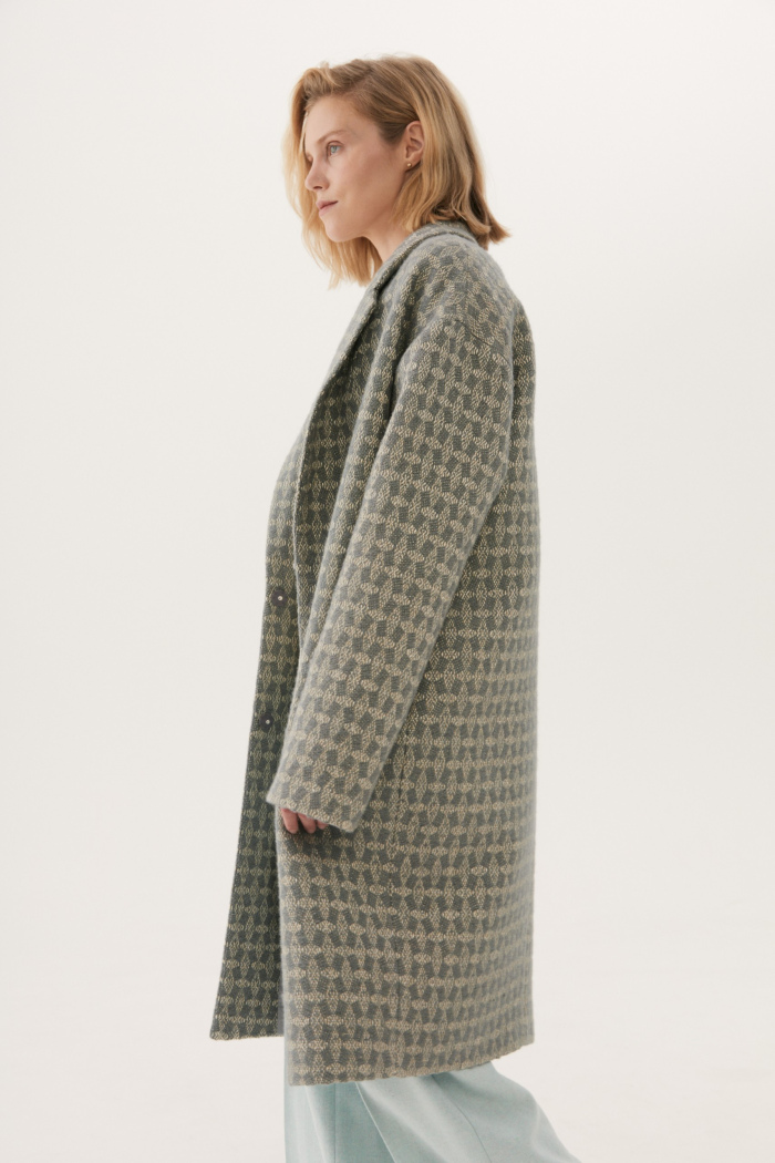 Seven Lab - Пальто кокон с люрексом в сером цвете