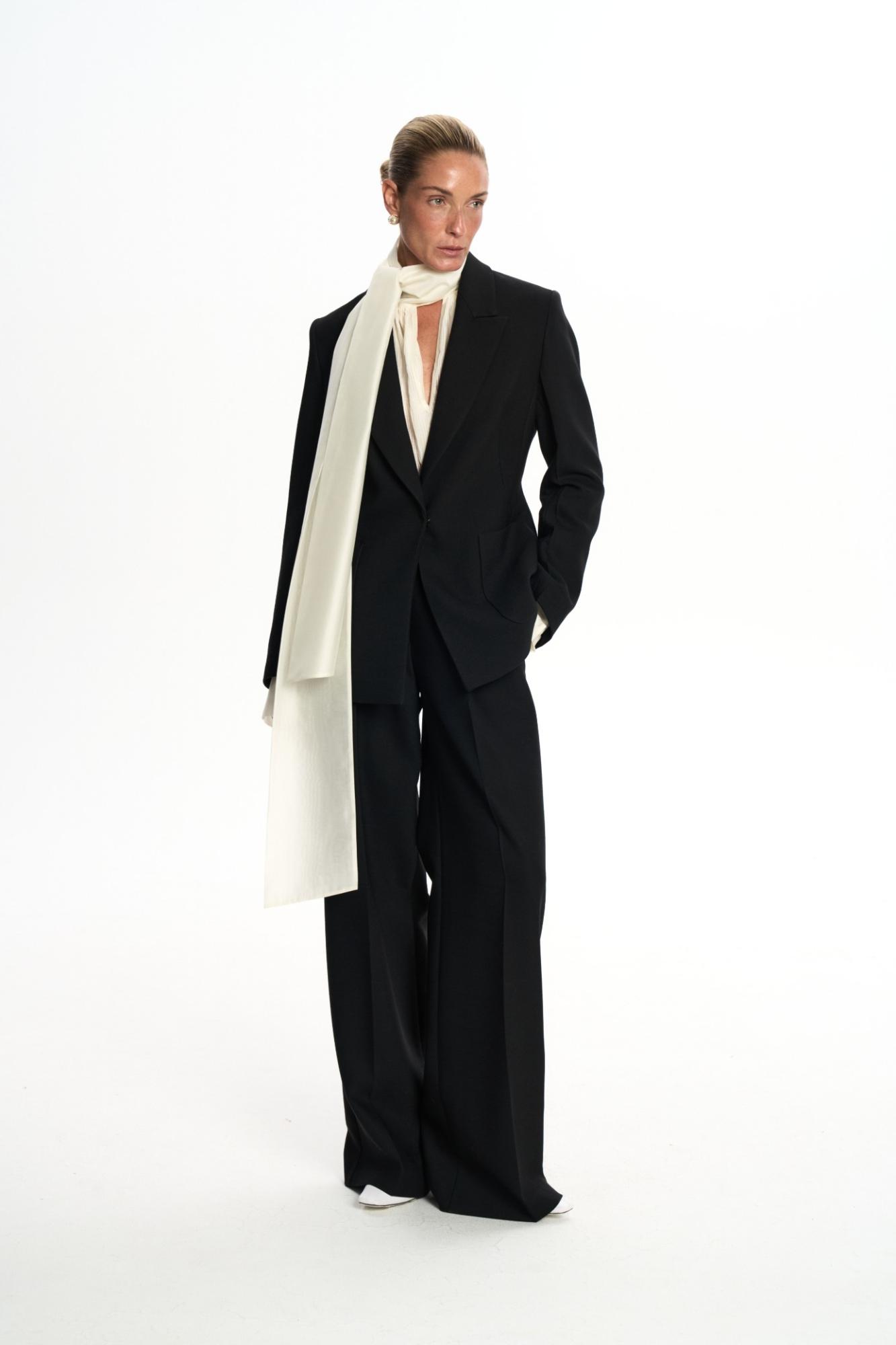 SEVEN LAB - Жакет прямого кроя с карманами в черном цвете