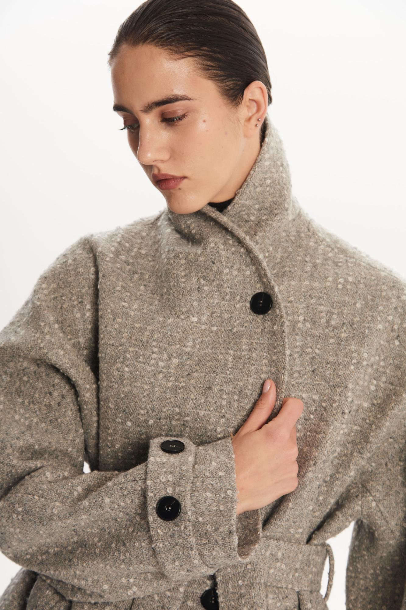 SEVEN LAB - Полупальто из букле в сером цвете