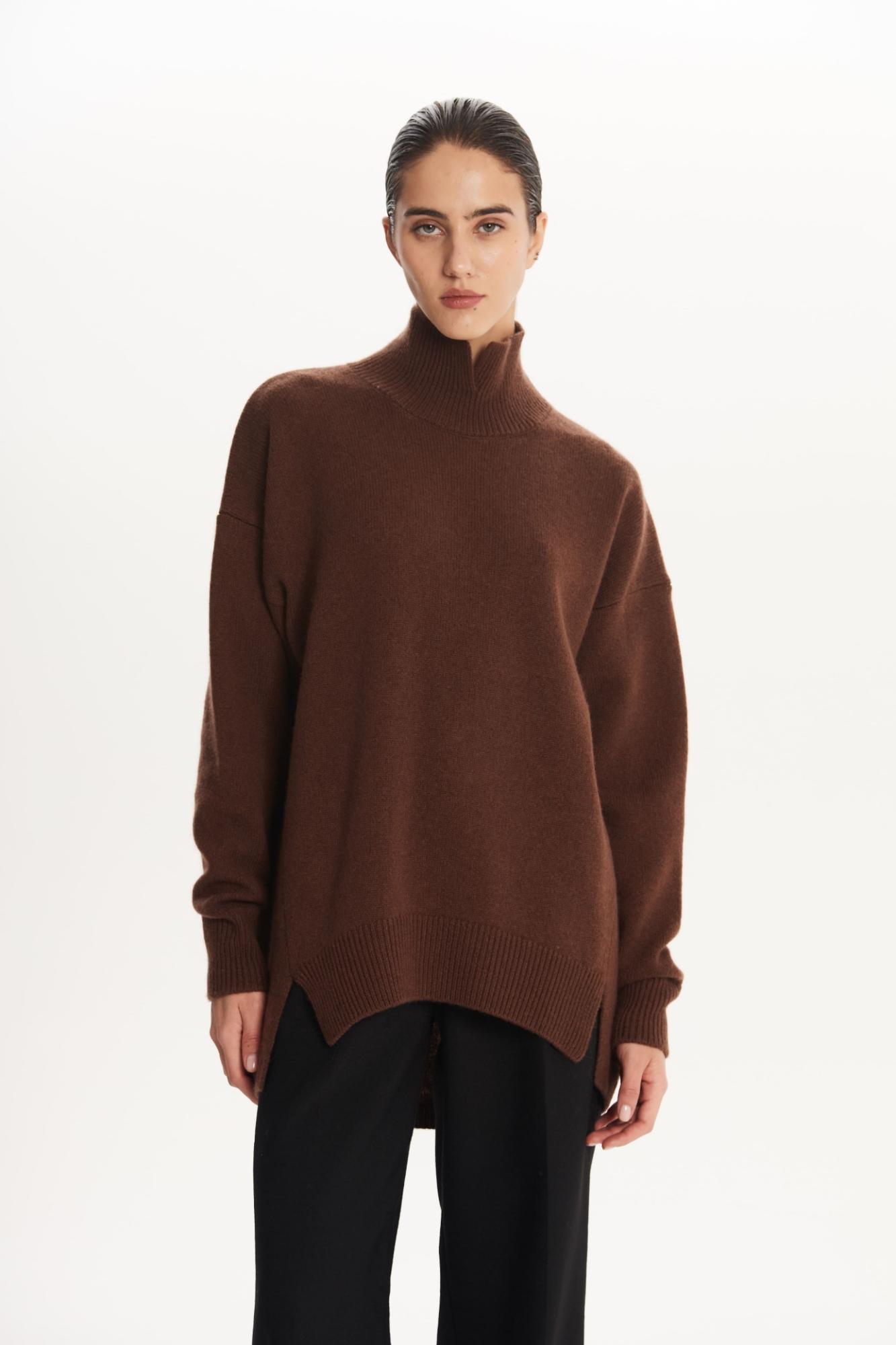 SEVEN LAB - Свитер из 100% кашемира с высоким горлом в коричневом цвете