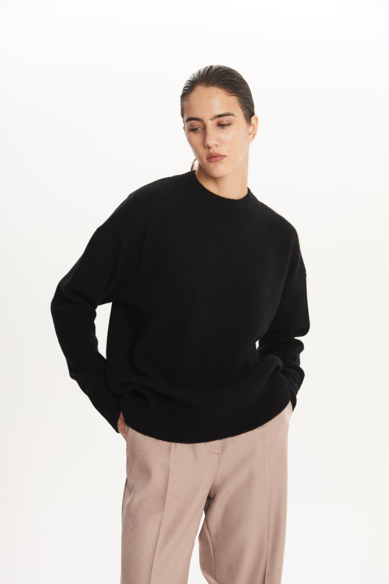 SEVEN LAB - Джемпер кашемировый в черном цвете