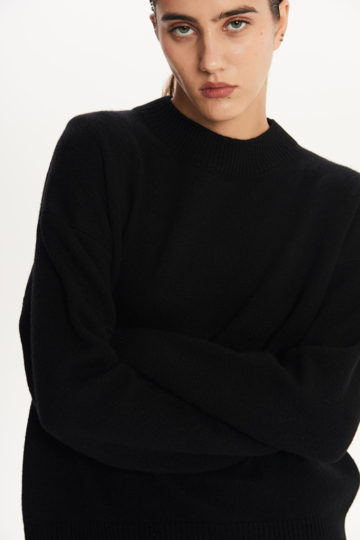 SEVEN LAB - Джемпер кашемировый в черном цвете