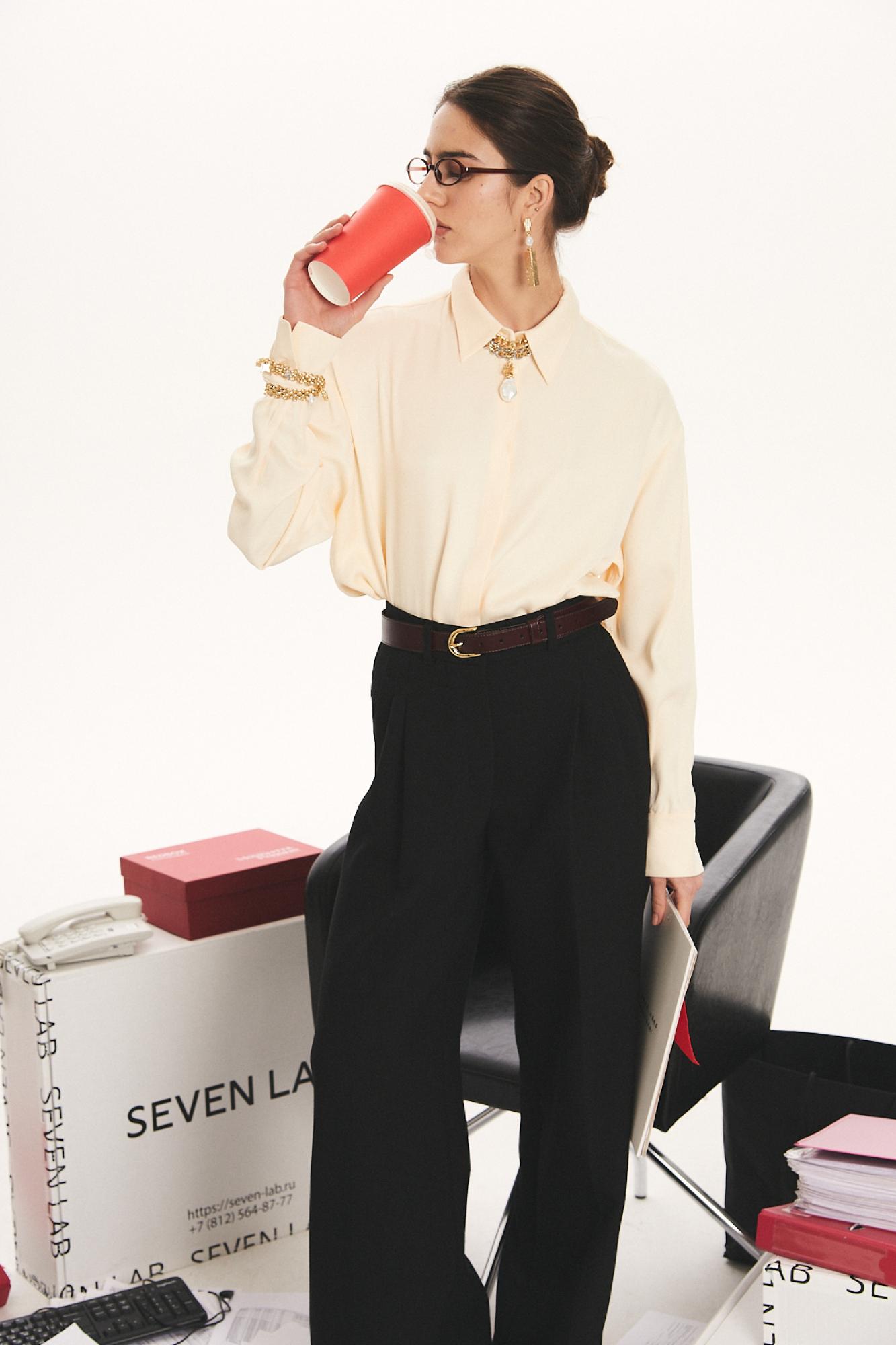 Seven Lab - Блуза из вискозы в молочном цвете