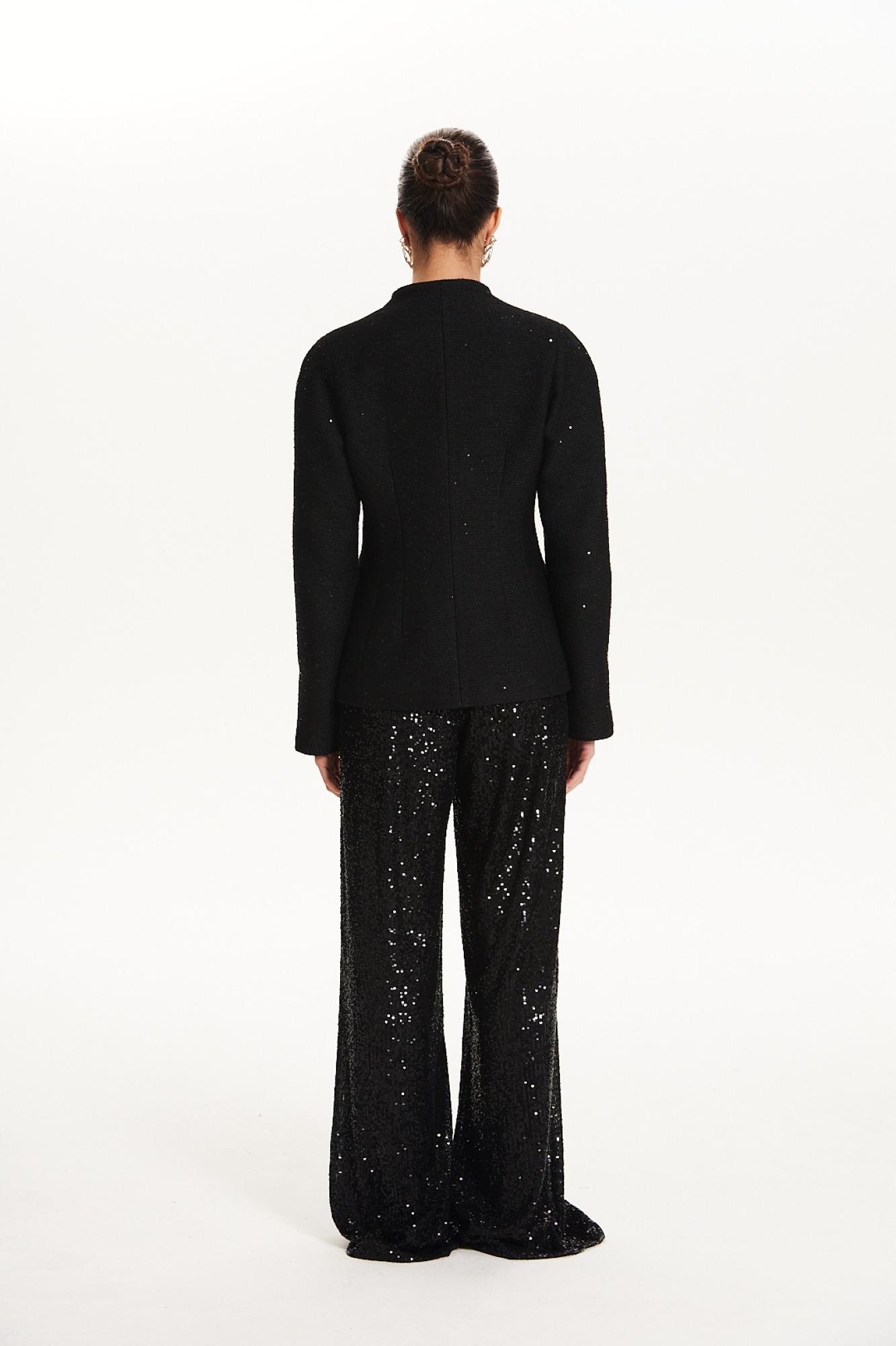 Seven Lab - Жакет приталенный с акцентной пуговицей в черном цвете