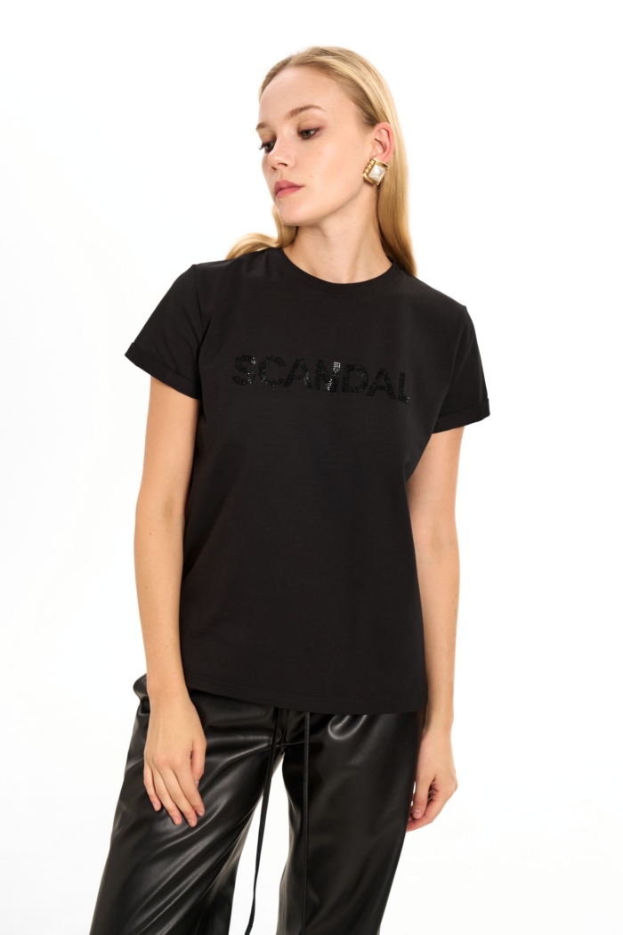 Seven Lab - Футболка прямого кроя с надписью SCANDAL в черном цвете