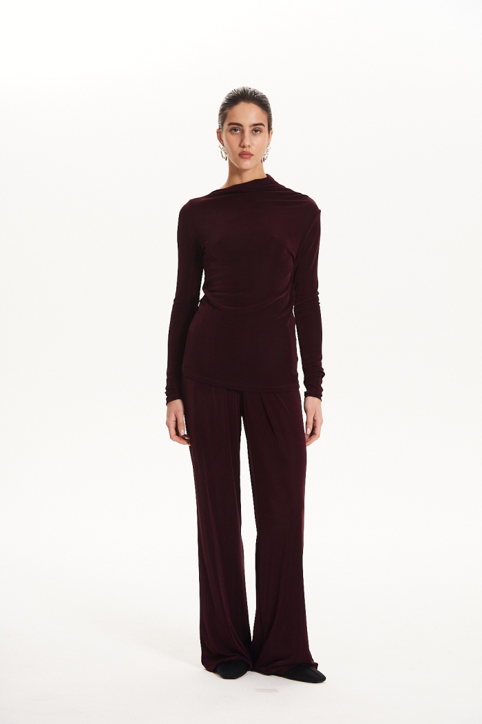 Seven Lab - Костюм из мягкой вискозной ткани в оттенке бургунди