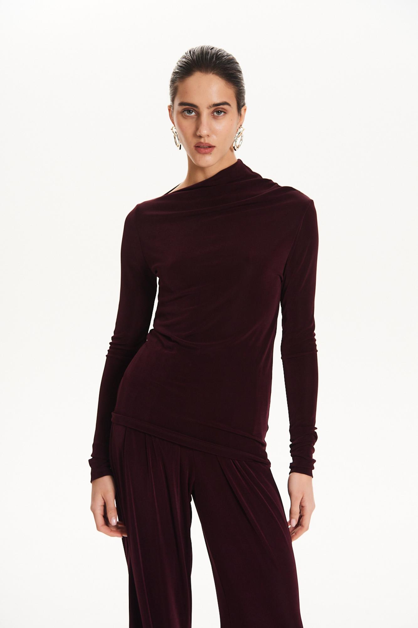 Seven Lab - Костюм из мягкой вискозной ткани в оттенке бургунди