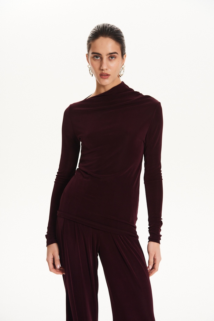 Seven Lab - Костюм из мягкой вискозной ткани в оттенке бургунди