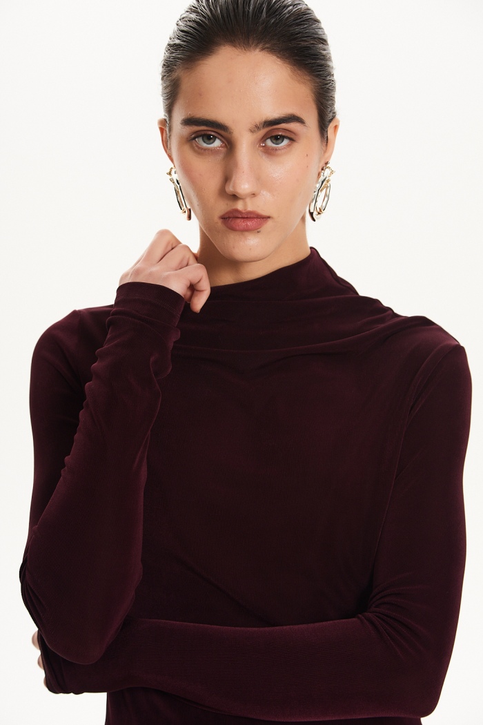 Seven Lab - Костюм из мягкой вискозной ткани в оттенке бургунди