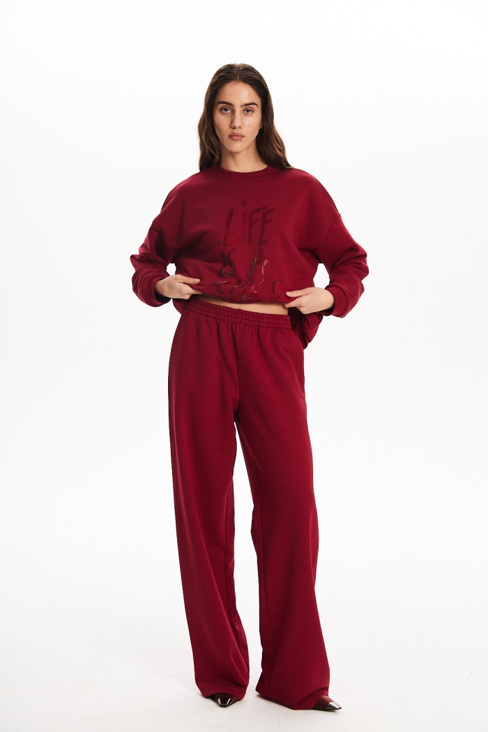Seven Lab - Свитшот и брюки с надписью из страз в бордовом цвете