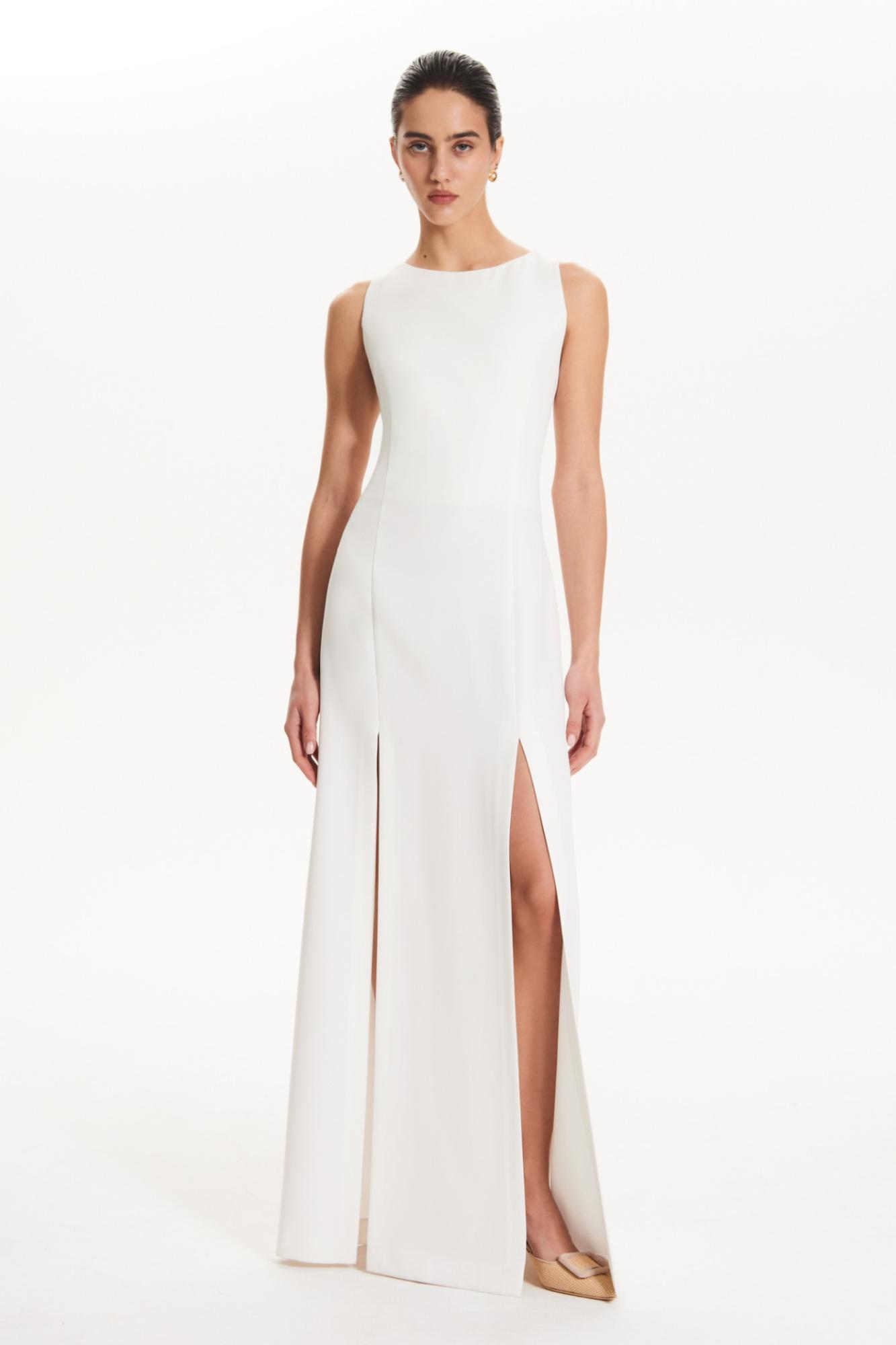 Seven Lab - Платье с открытой спиной в белом цвете