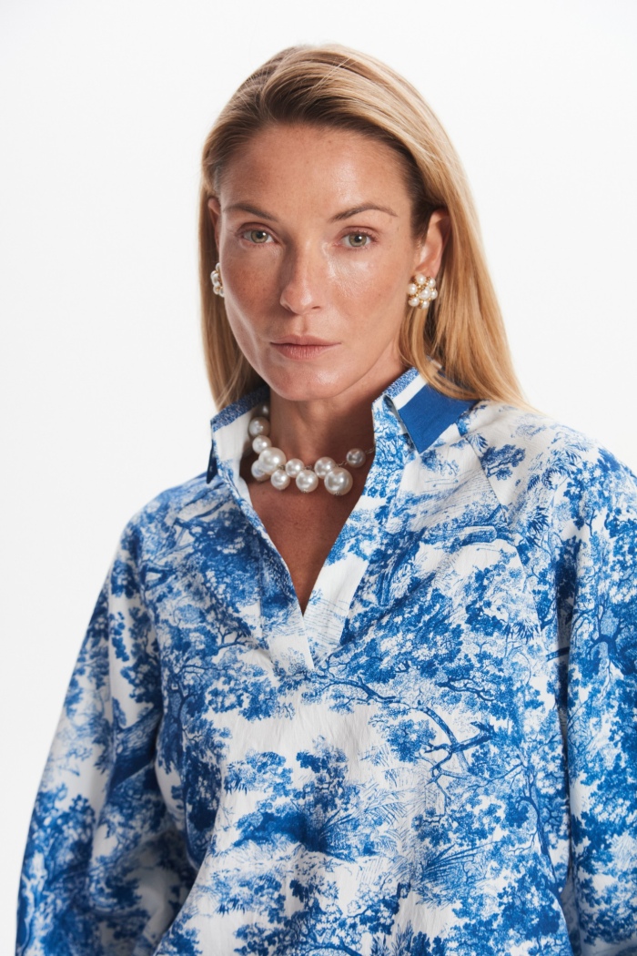 Seven Lab - Блуза с принтом туаль в синем цвете