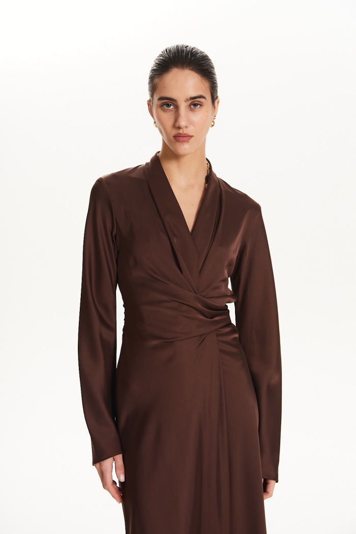 Seven Lab - Платье на запах в шоколадном цвете