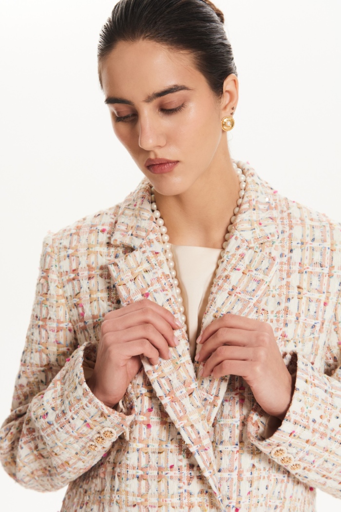 Seven Lab - Жакет твидовый в клетку в молочном цвете