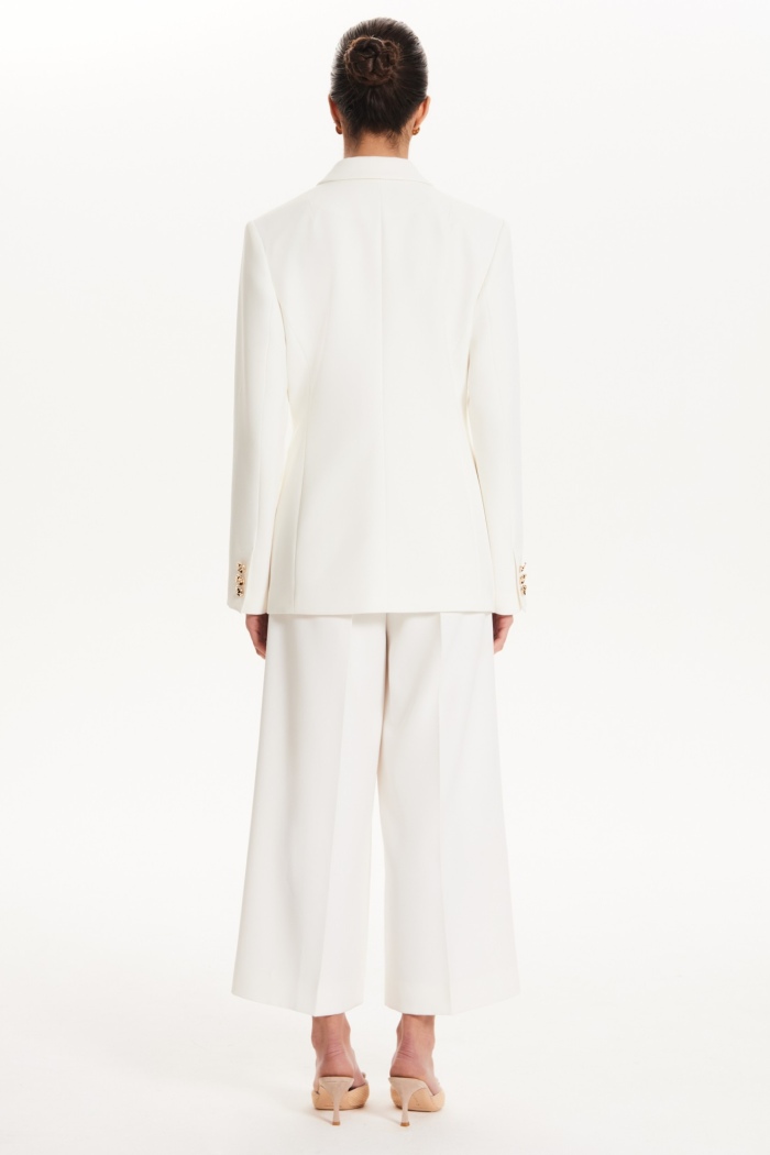 Seven Lab - Кюлоты с золотой цепочкой в белом цвете