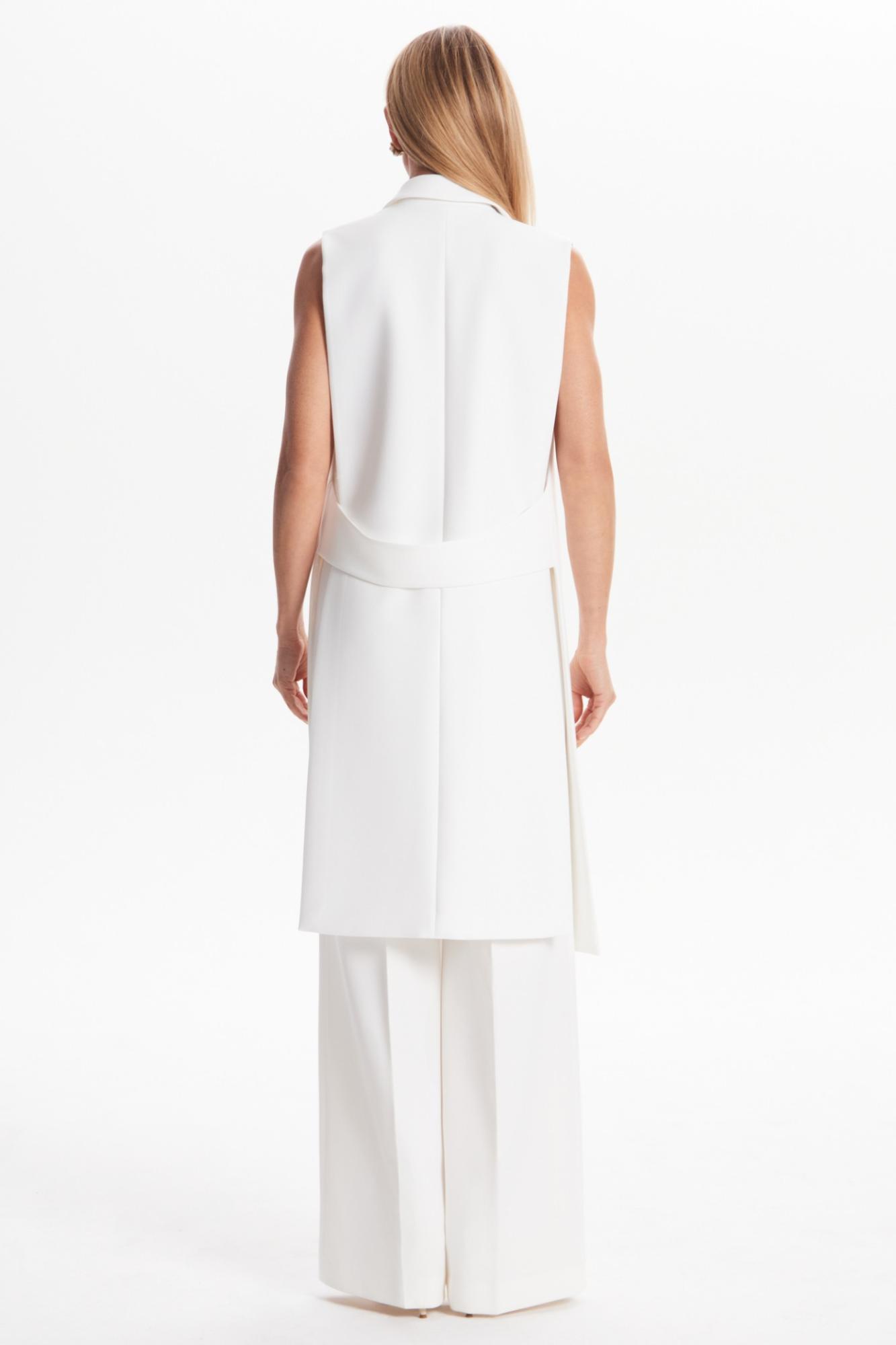 Seven Lab - Жилет удлиненный с разрезами в белом цвете