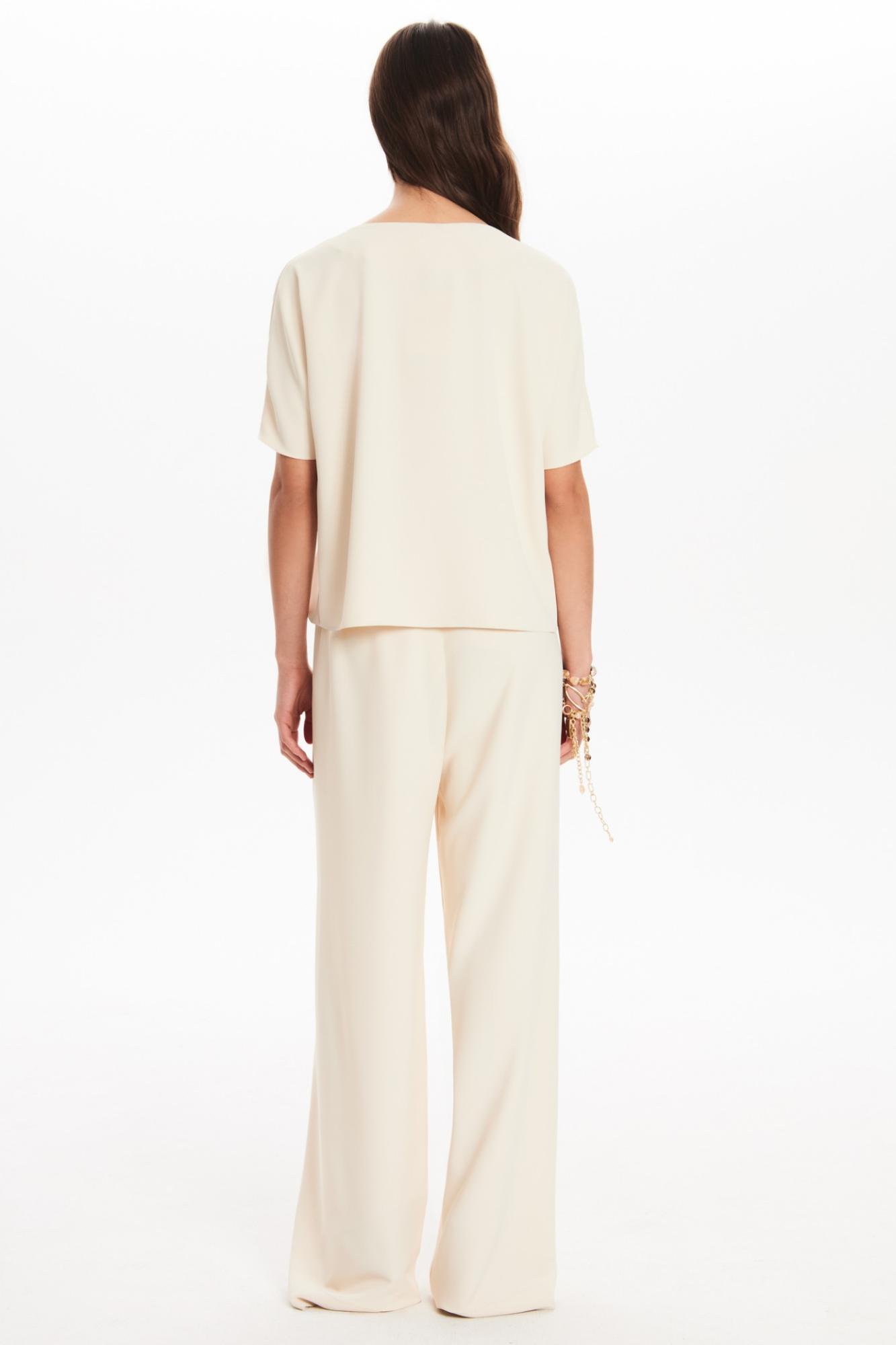 Seven Lab - Блуза с декоративной пуговицей в кремовом цвете