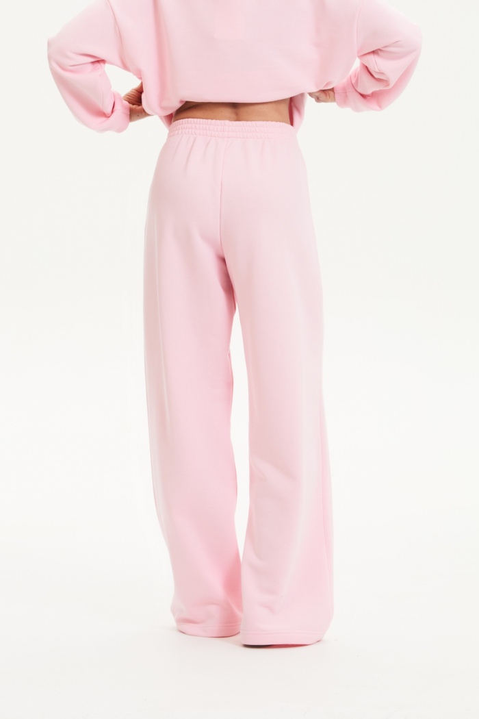 Seven Lab - Костюм свитшот и брюки в розовом цвете