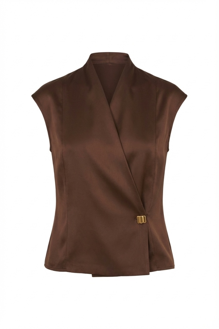 Seven Lab - Блуза на запах с золотой пуговицей в шоколадном цвете