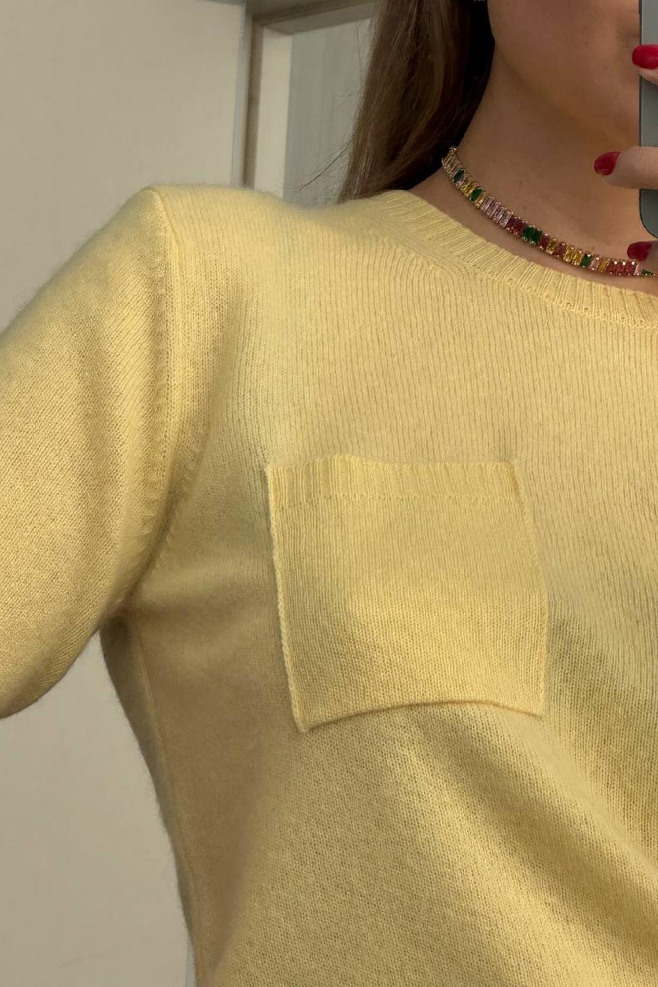 Seven Lab - Джемпер с коротки рукавом и карманом в желтом цвете