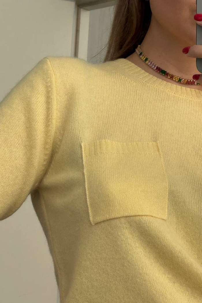 Seven Lab - Джемпер с коротки рукавом и карманом в желтом цвете