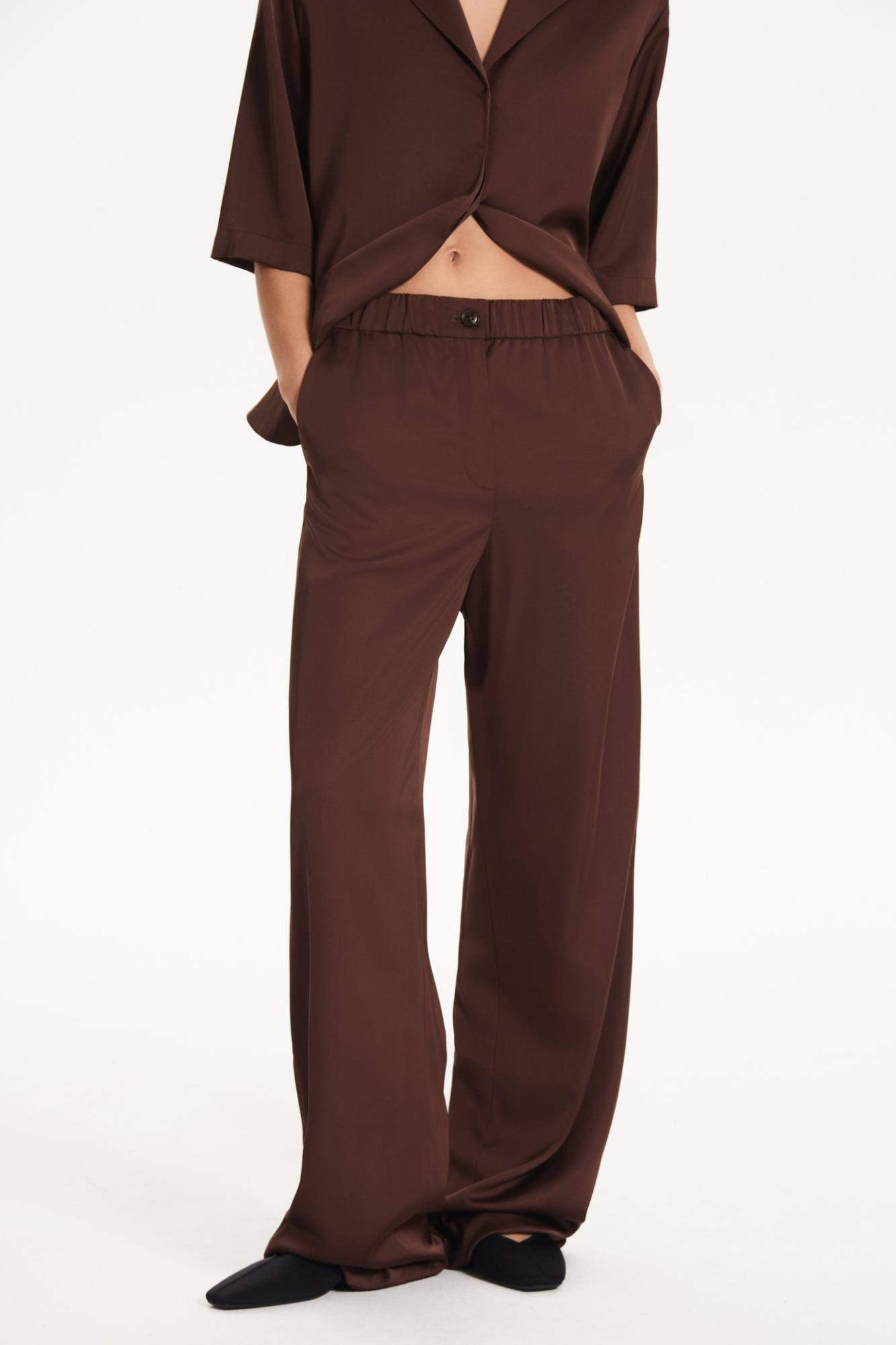 Seven Lab - Брюки прямого кроя на резинке в шоколадном цвете