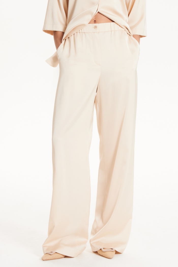 Seven Lab - Брюки прямого кроя на резинке в кремовом цвете