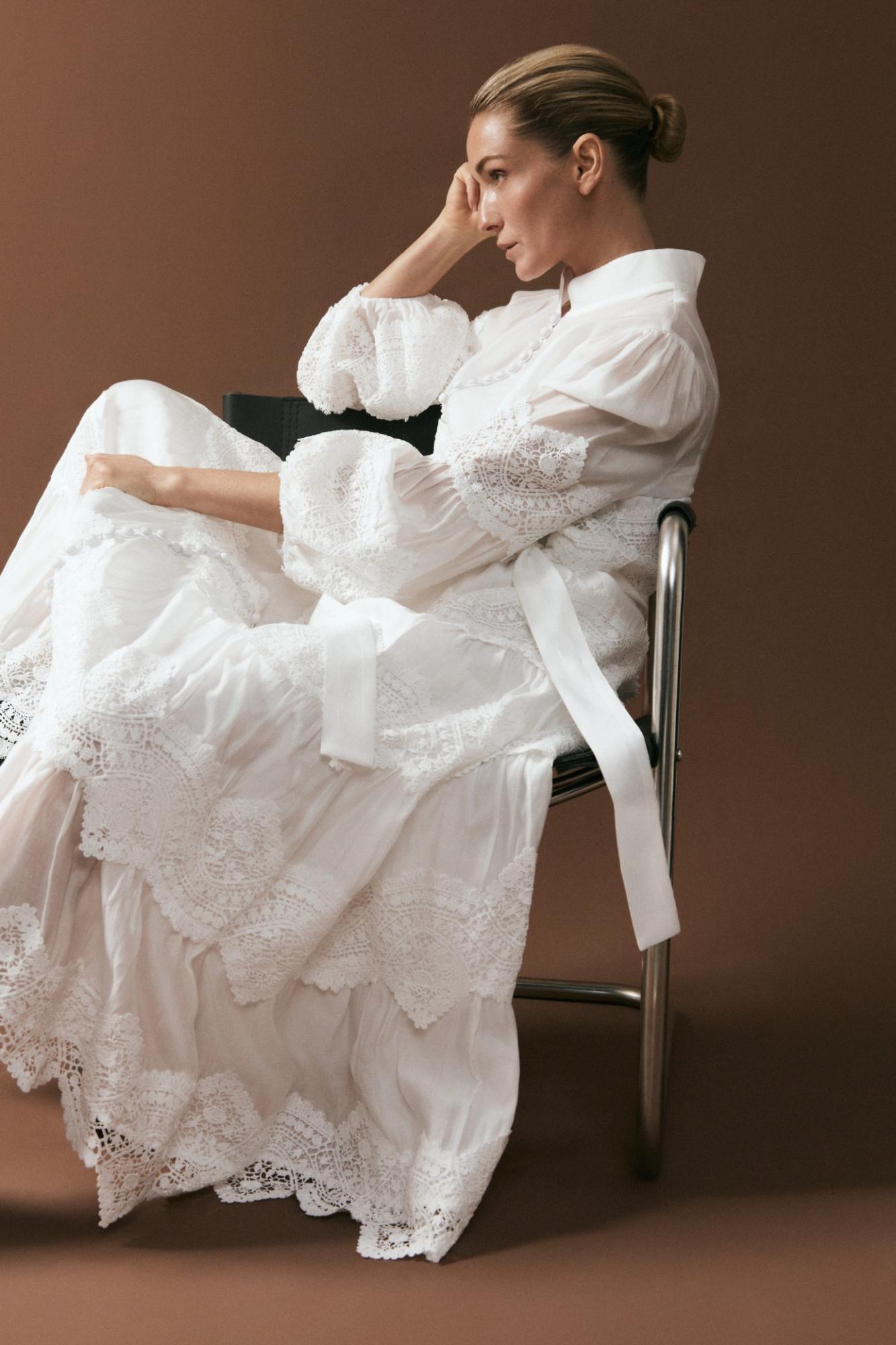 Seven Lab - Платье свободного кроя в белом цвете, женская