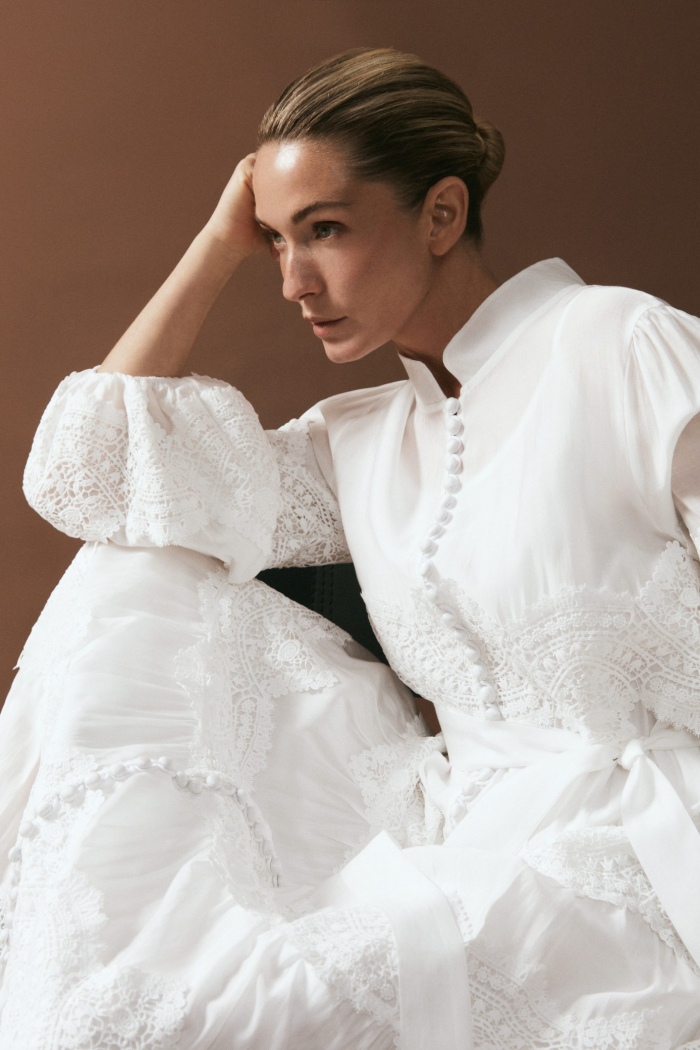 Seven Lab - Платье свободного кроя в белом цвете