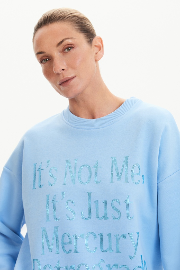 Seven Lab - Свитшот и брюки с надписью из страз в голубом цвете