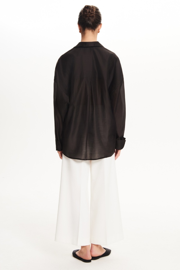 Seven Lab - Блуза с английским воротником в чёрном цвете