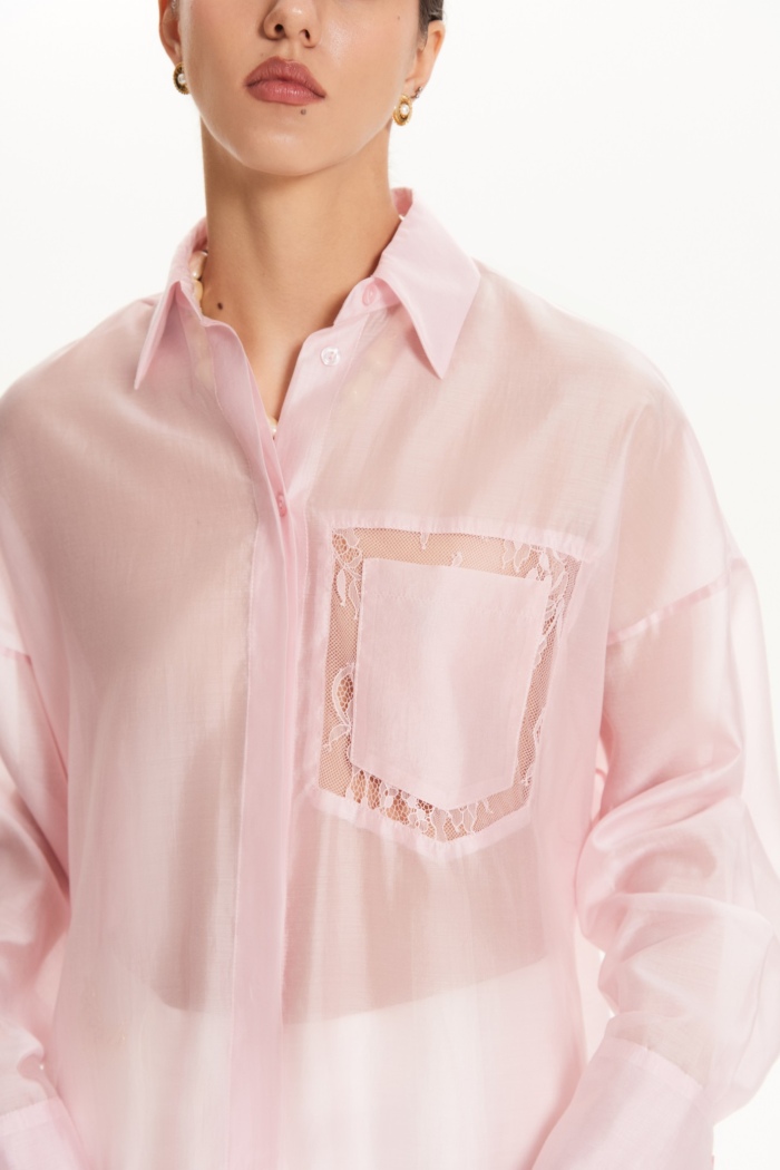 Seven Lab - Блуза из вуали прямого кроя с кружевом на кармане в розовом цвете