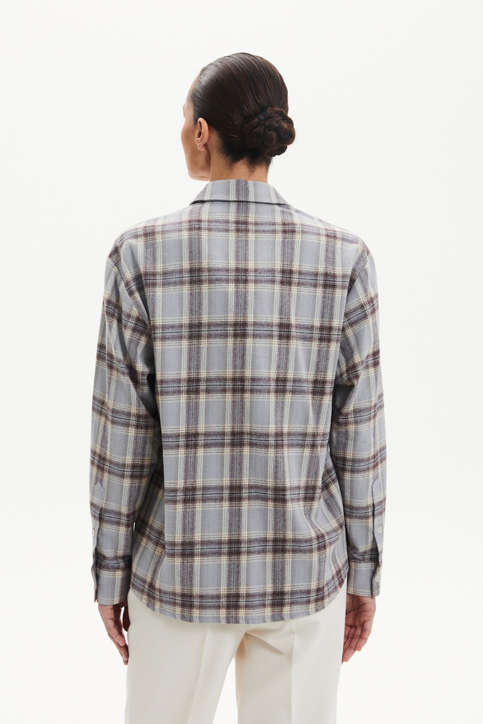 Seven Lab - Рубашка в клетку со стразами в серое-голубом цвете